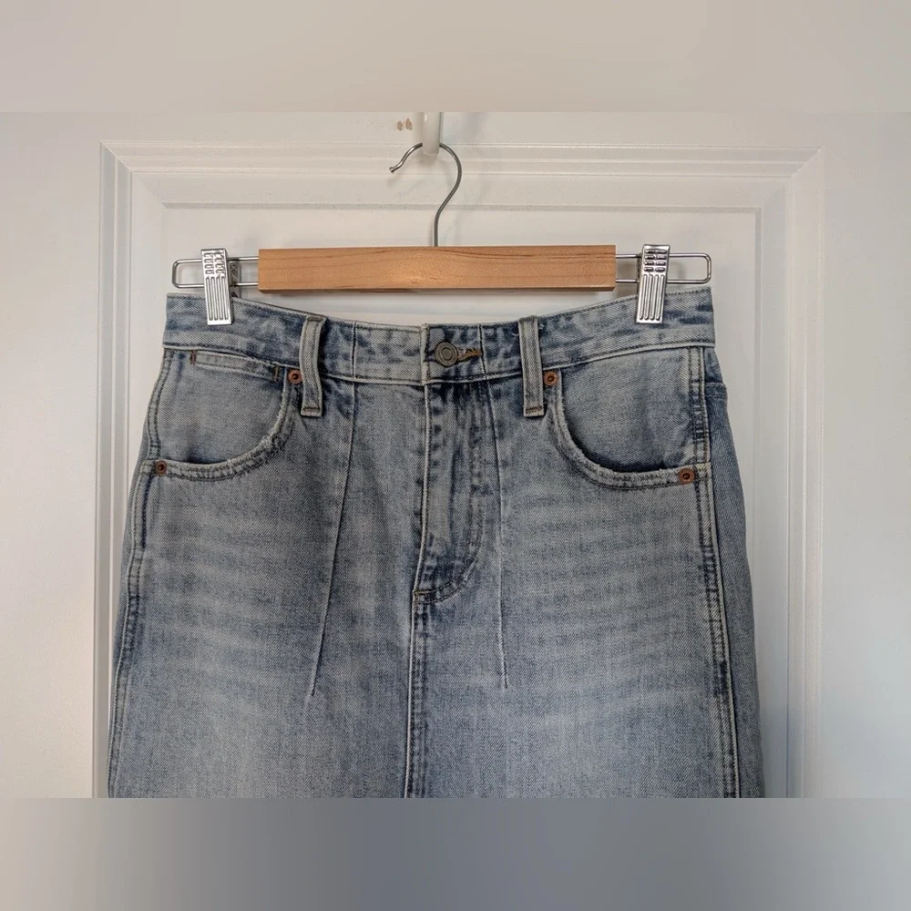 Lucky Brand Women’s Front Slit Denim Skirt Light Wash Size 0 - Picture 4 of 14